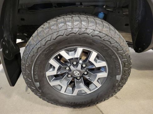 Used 2023 Toyota Tacoma TRD Off-Road image 34