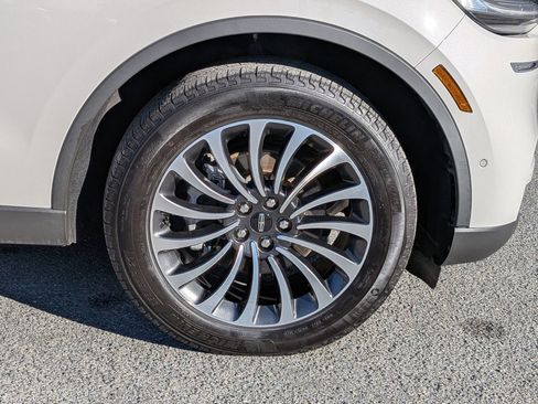 Certified 2022 Lincoln Aviator Reserve w/ Equipment Group 201A image 13