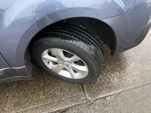 Used 2014 Subaru Outback 2.5i Limited image 25