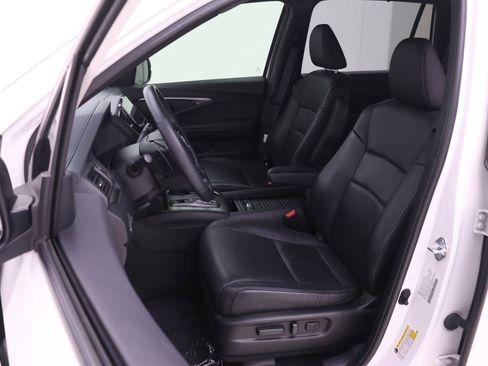 Certified 2023 Honda Passport EX-L image 4