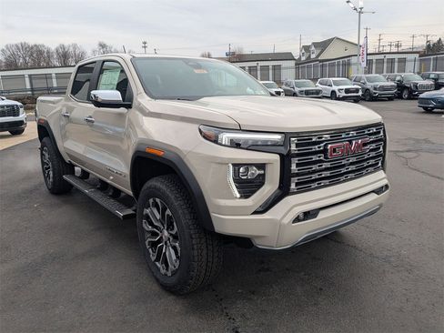 New 2026 GMC Canyon Denali image 3