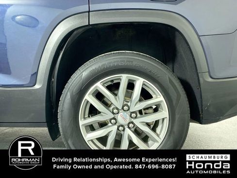 Used 2017 GMC Acadia SLE w/ Driver Alert Package I image 6