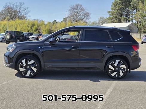 Used 2024 Volkswagen Taos SEL AWD/4WD image 2