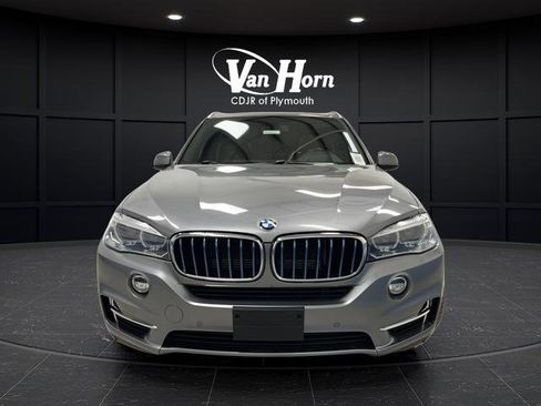 Used 2017 BMW X5 xDrive40e image 12