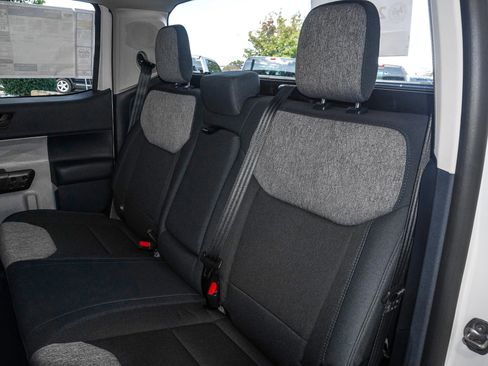 New 2025 Ford Maverick XLT image 37