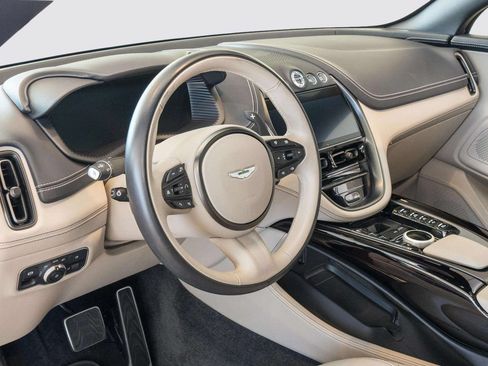 Used 2023 Aston Martin DBX AWD/4WD image 26