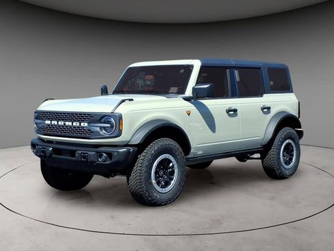 New 2026 Ford Bronco Badlands AWD/4WD image 1