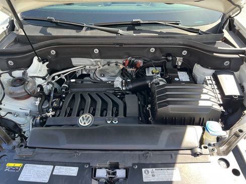 Used 2019 Volkswagen Atlas SE w/ Panoramic Sunroof Package image 11