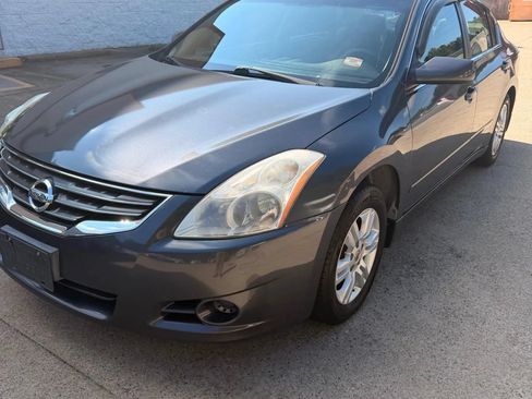 Used 2012 Nissan Altima 2.5 S w/ Convenience Pkg FWD image 4