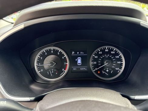 Used 2020 Hyundai Santa Fe SE FWD image 15