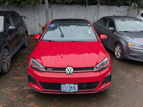 Certified 2020 Volkswagen GTI SE image 6