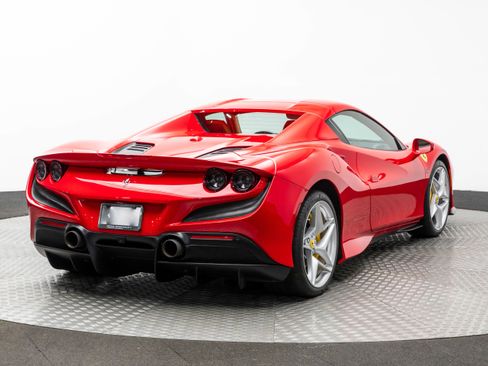 Certified 2022 Ferrari F8 Tributo image 59