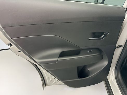 Used 2025 Hyundai Kona SEL image 26