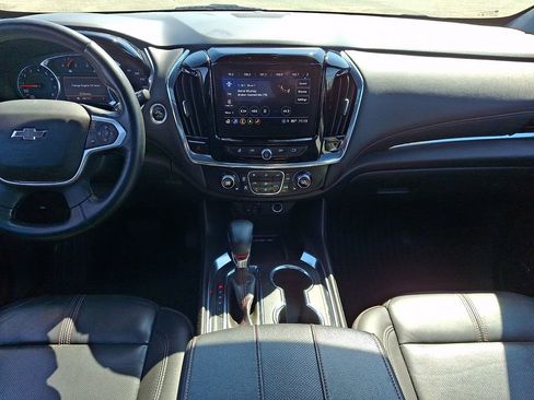 Used 2023 Chevrolet Traverse RS image 16