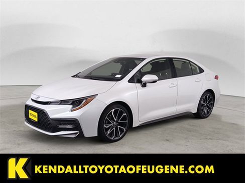Used 2022 Toyota Corolla SE image 1