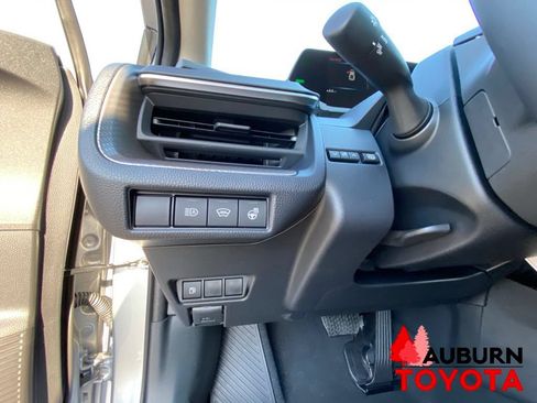 New 2027 Toyota Prius XLE FWD image 31
