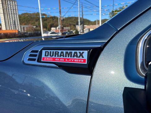 New 2026 GMC Sierra 2500 Denali w/ Denali Reserve Package image 12