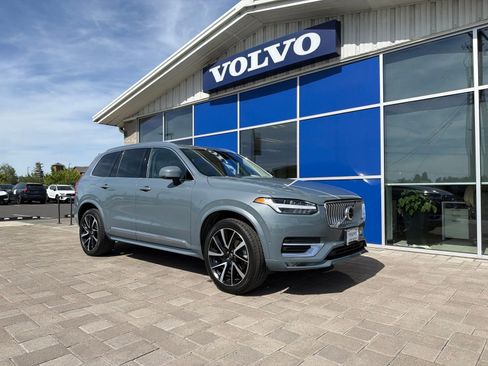 Used 2023 Volvo XC90 B5 Plus AWD/4WD image 1