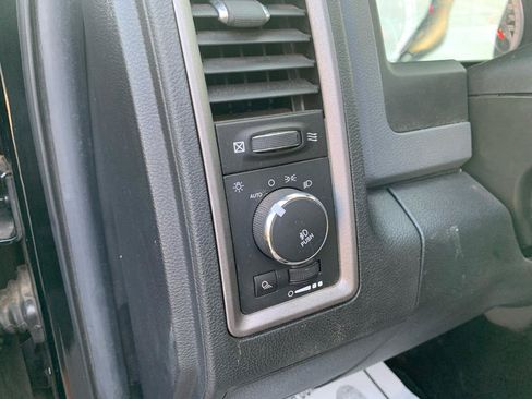 Used 2014 RAM 1500 Express w/ Black Ram 1500 Express Group AWD/4WD image 10