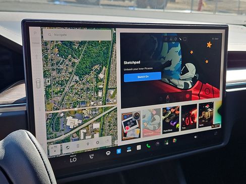 Used 2021 Tesla Model S Plaid AWD/4WD image 17
