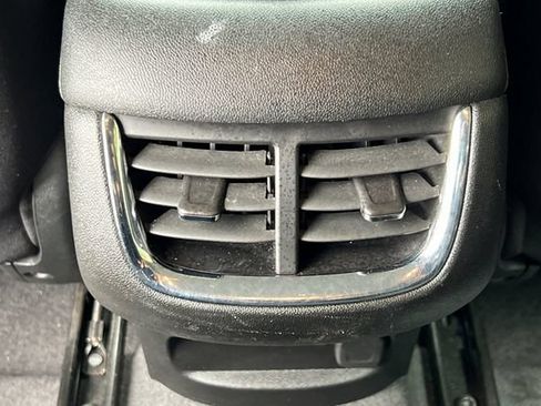 Used 2023 Chevrolet Malibu LT FWD image 16