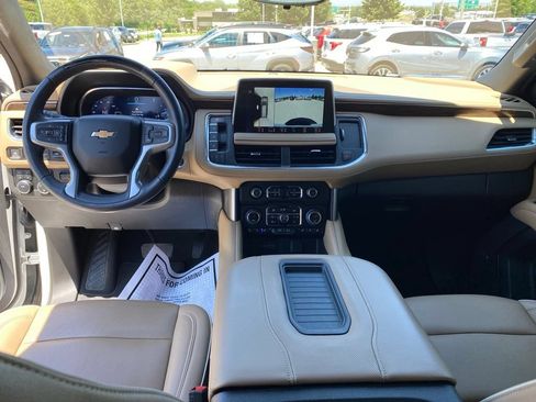 Used 2024 Chevrolet Suburban Premier w/ Advanced Technology Package AWD/4WD image 29