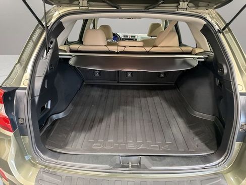 Used 2017 Subaru Outback 2.5i Limited image 38