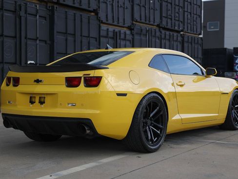 Used 2010 Chevrolet Camaro SS w/ RS Package RWD image 13