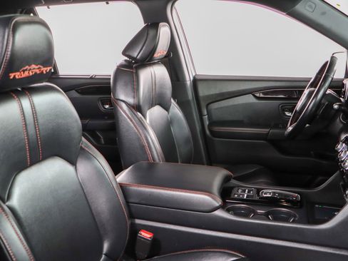 Used 2024 Honda Pilot TrailSport image 28