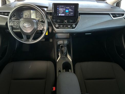 Used 2025 Toyota Corolla LE image 12