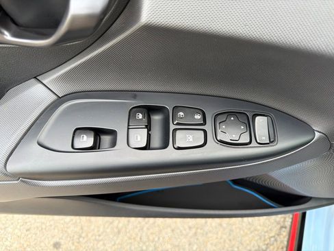Used 2022 Hyundai Veloster N FWD image 20