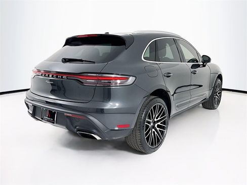 New 2026 Porsche Macan image 9