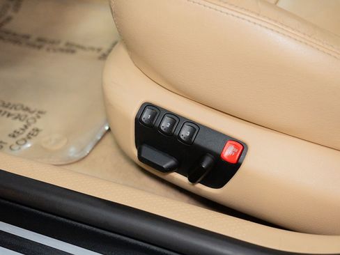 Used 2002 Volkswagen Passat GLX image 19