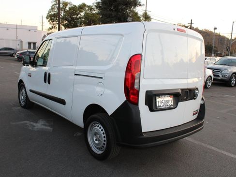 Used 2019 RAM ProMaster City Tradesman image 4