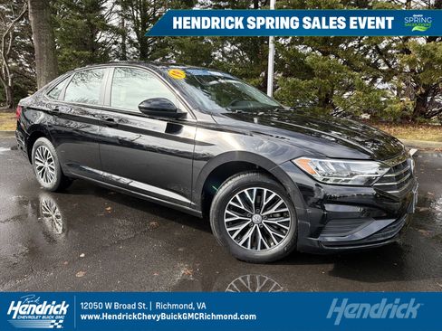 Used 2019 Volkswagen Jetta SE w/ Cold Weather Package image 1
