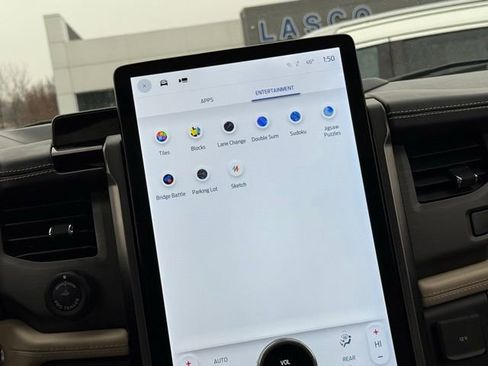 Certified 2022 Ford Expedition Platinum image 30