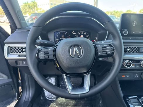 New 2025 Acura Integra image 15