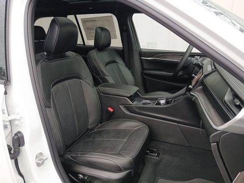 New 2026 Jeep Grand Cherokee Limited image 29