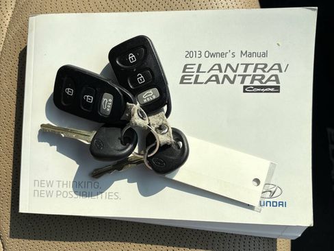 Used 2013 Hyundai Elantra Limited FWD image 15