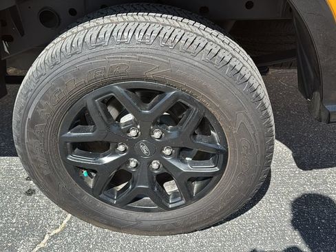Used 2022 Ford Ranger XLT w/ Equipment Group 301A Mid RWD image 9