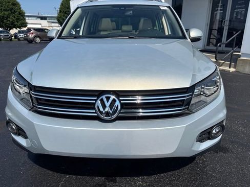 Used 2012 Volkswagen Tiguan SEL AWD/4WD image 8