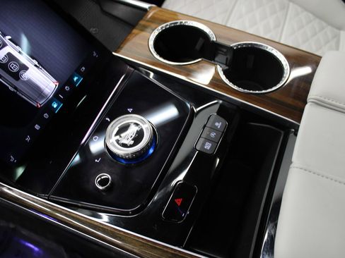 Certified 2025 Cadillac Escalade ESV Sport Platinum image 48