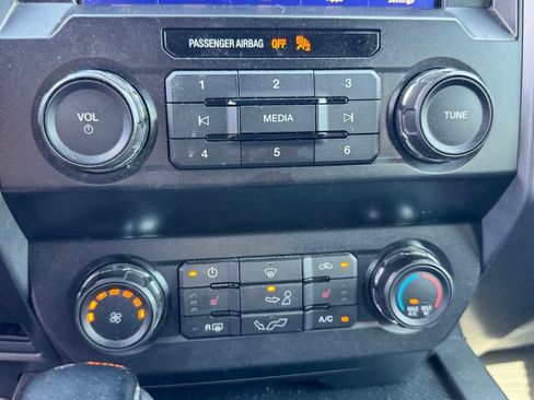 Certified 2019 Ford F150 XLT w/ Equipment Group 302A Luxury AWD/4WD image 20