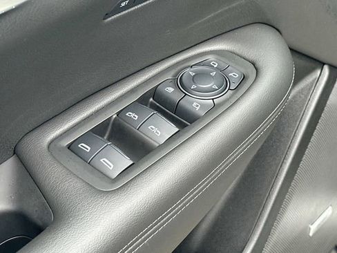 Used 2025 Cadillac XT6 Premium Luxury w/ Technology Package image 14