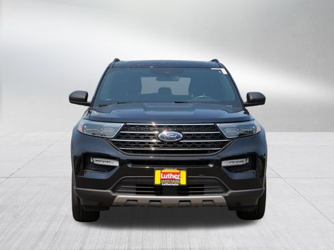 Used 2020 Ford Explorer XLT w/ Equipment Group 202A AWD/4WD image 2