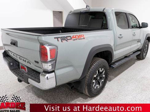 Used 2023 Toyota Tacoma TRD Off-Road w/ Black Out Package (TMS) image 5