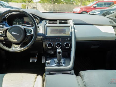 Used 2018 Jaguar E-PACE R-Dynamic HSE image 16