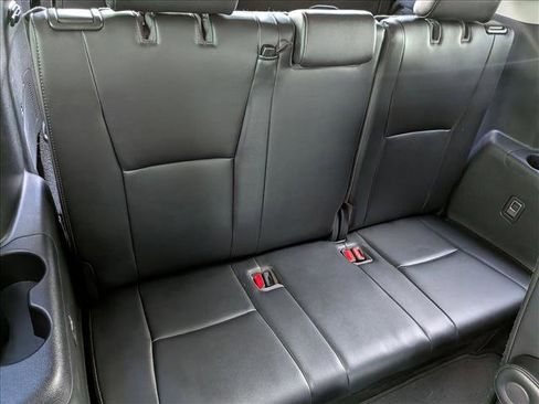 Used 2021 Toyota Highlander Platinum AWD/4WD image 19