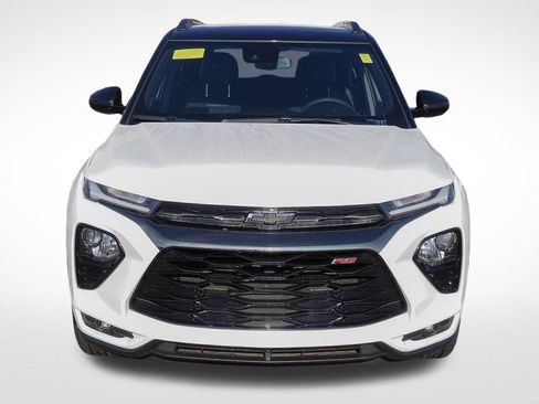 Used 2023 Chevrolet TrailBlazer RS w/ Convenience Package FWD image 3