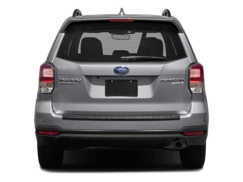 Used 2017 Subaru Forester 2.5i Limited AWD/4WD image 8